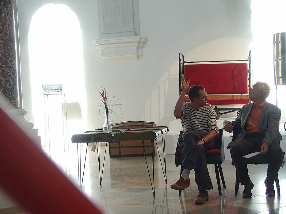 Möbel für Eilige in Einsatz - der Künstler und sein Therapeut, 2006